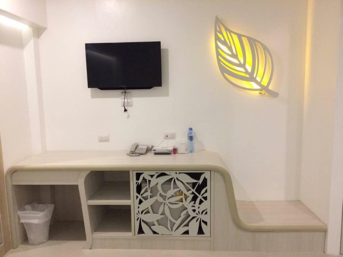Snoozzotel Pattaya Bagian luar foto