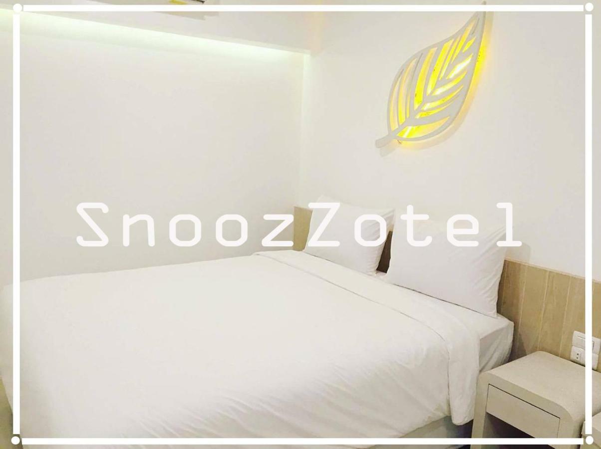 Snoozzotel Pattaya Bagian luar foto