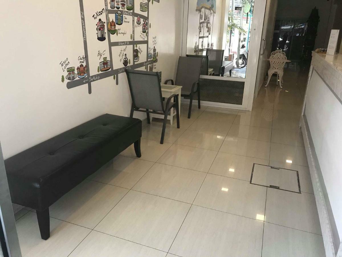 Snoozzotel Pattaya Bagian luar foto